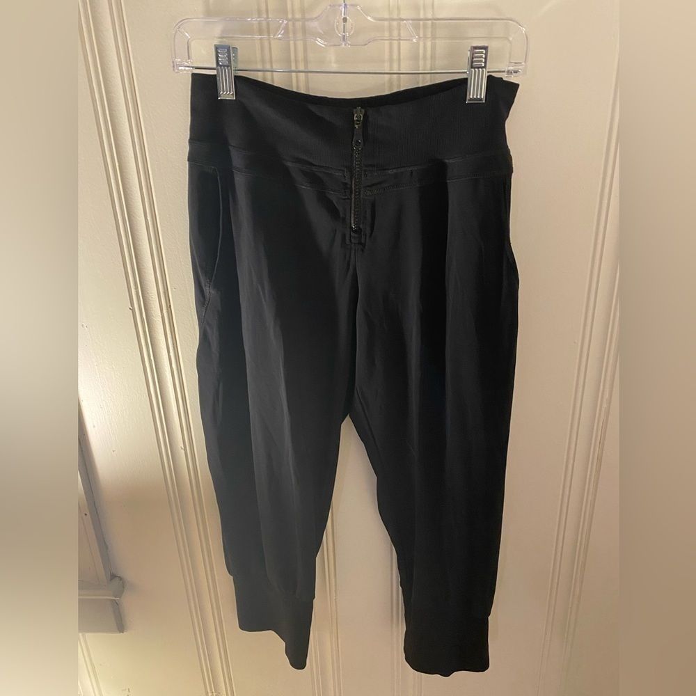 Sweaty Betty Cropped Active Pant Size Medium​​​​​​​​​​​​​​​​​